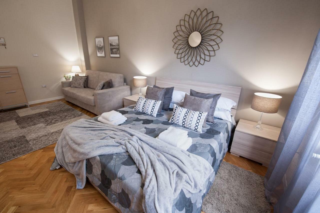 Grandapartments Via Merliani Napoli Екстериор снимка